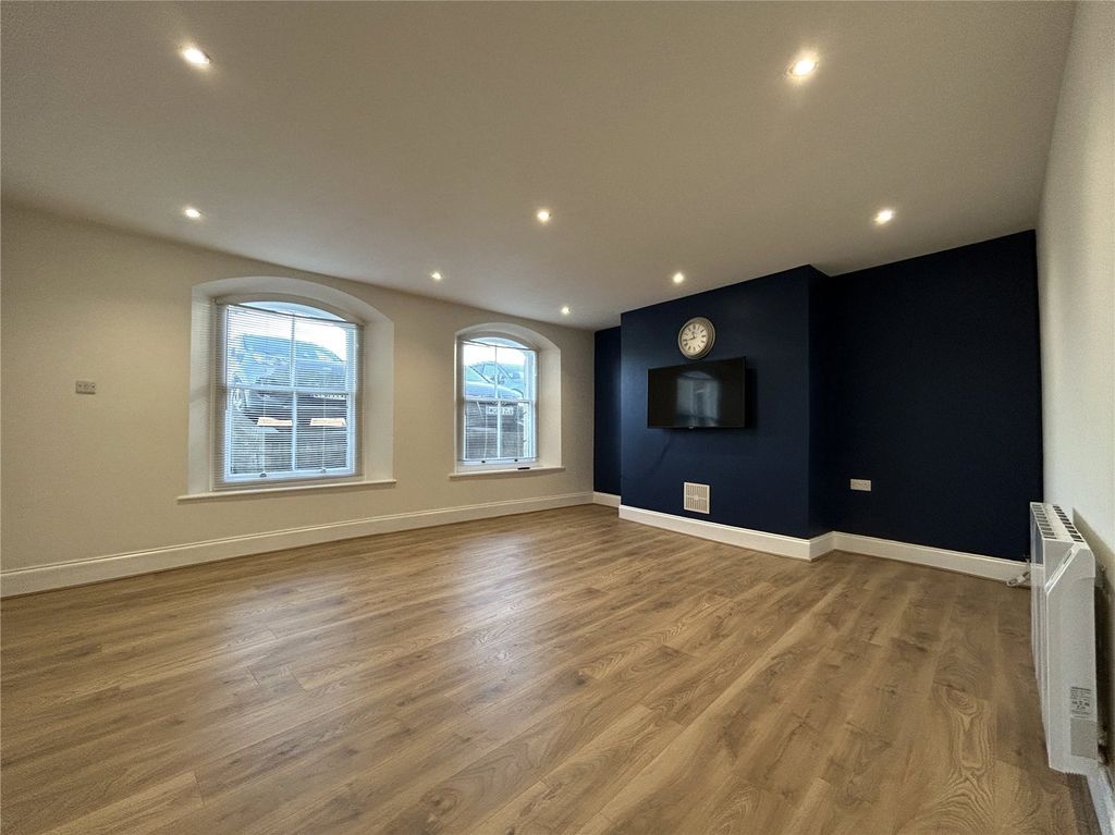 Property photo 3 of 11 Picture No. 03