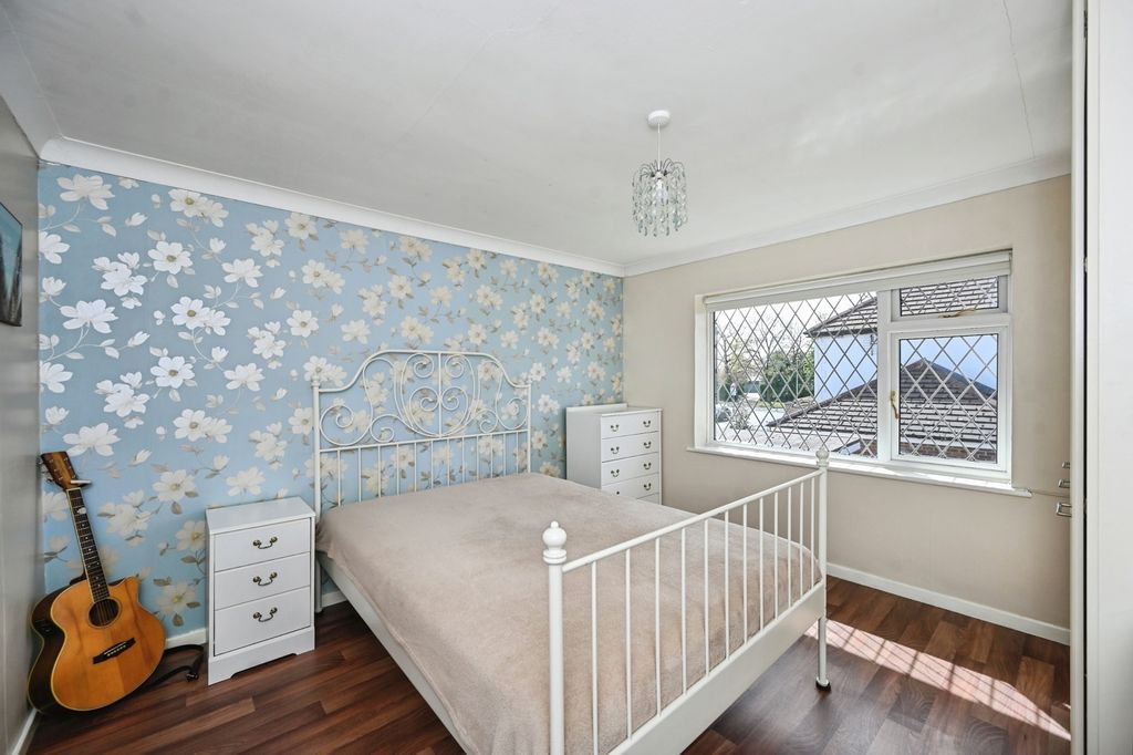 Property photo 2 of 25 Pbox-Img.Jpg