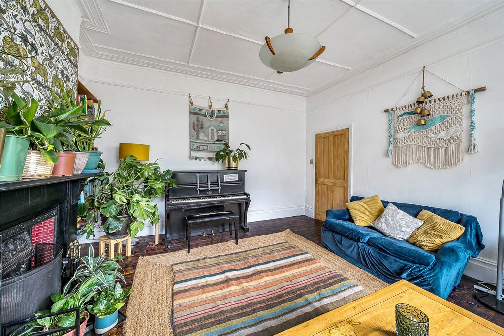 Property photo 3 of 19 Picture No. 24