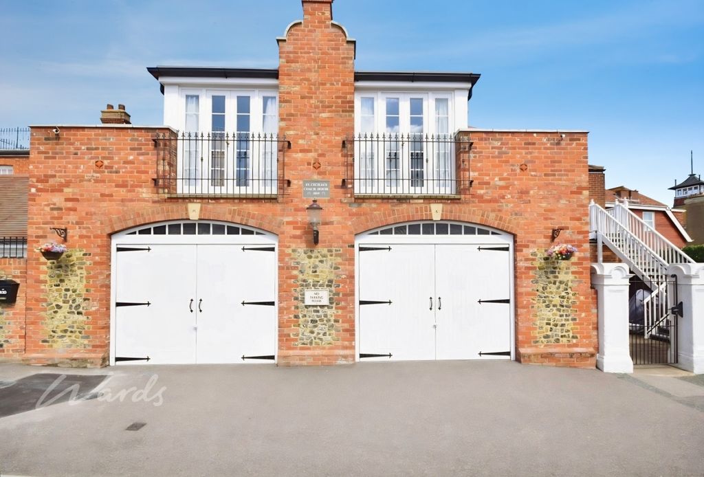 Property photo 1 of 8 83c Main Use