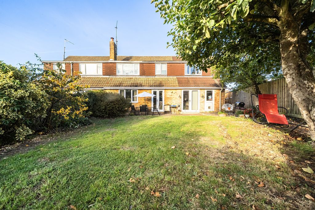 Property photo 2 of 15 15278591