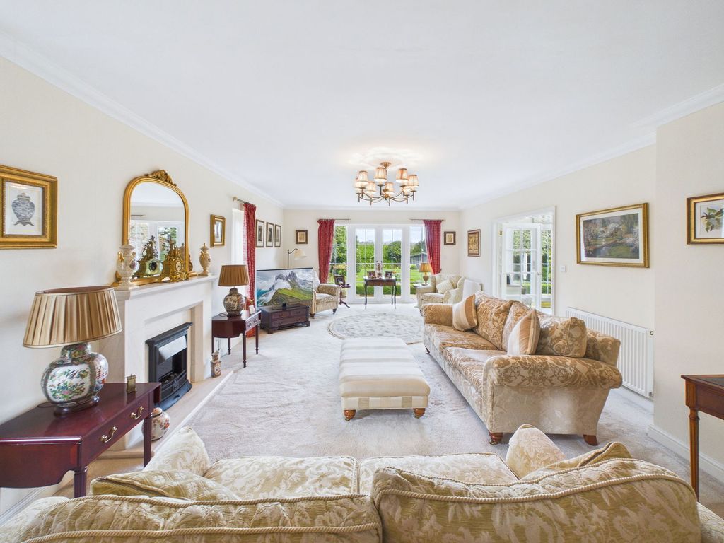 Property photo 3 of 41