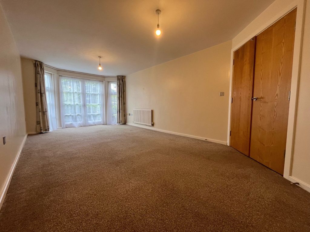 Property photo 3 of 19 Picture No. 25