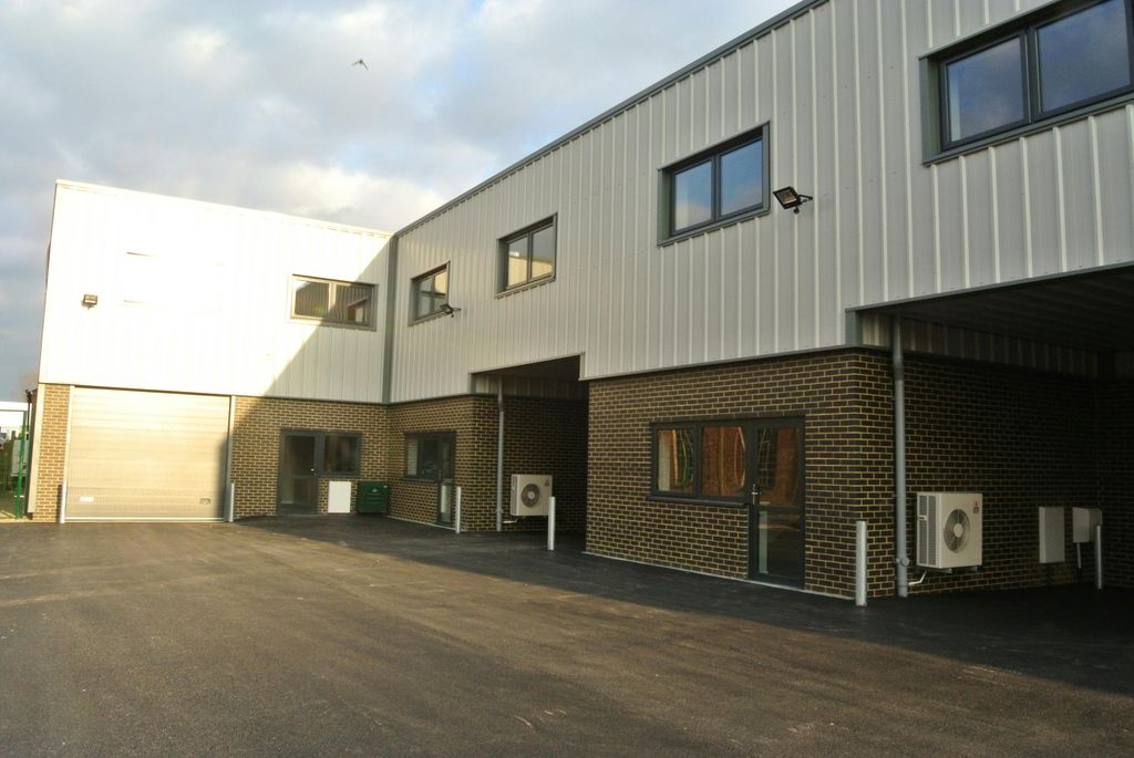 Property photo 2 of 6 Central Park Unit c West Molesey Industrial To Let External Main.Jpg