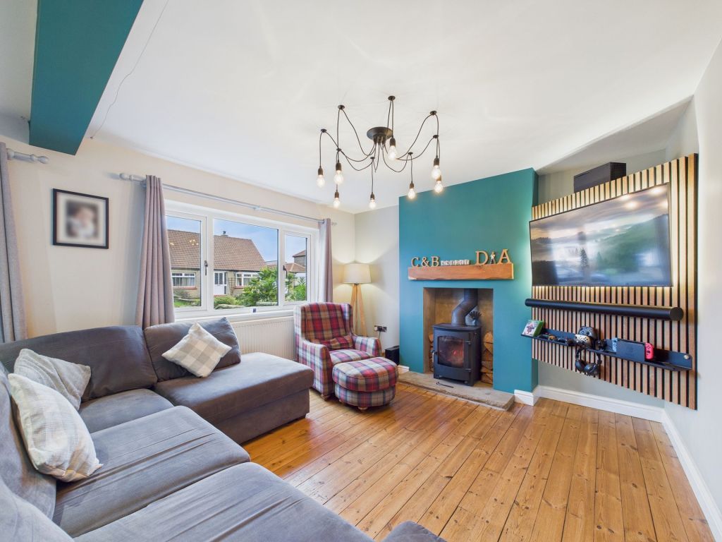 Property photo 2 of 25