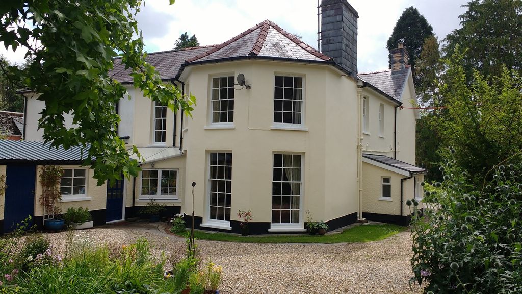 Property photo 1 of 33 Main Image