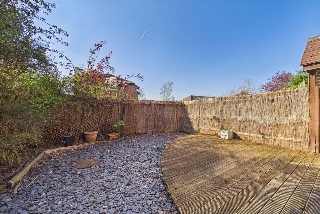 Property photo 2 of 15 Picture No. 28