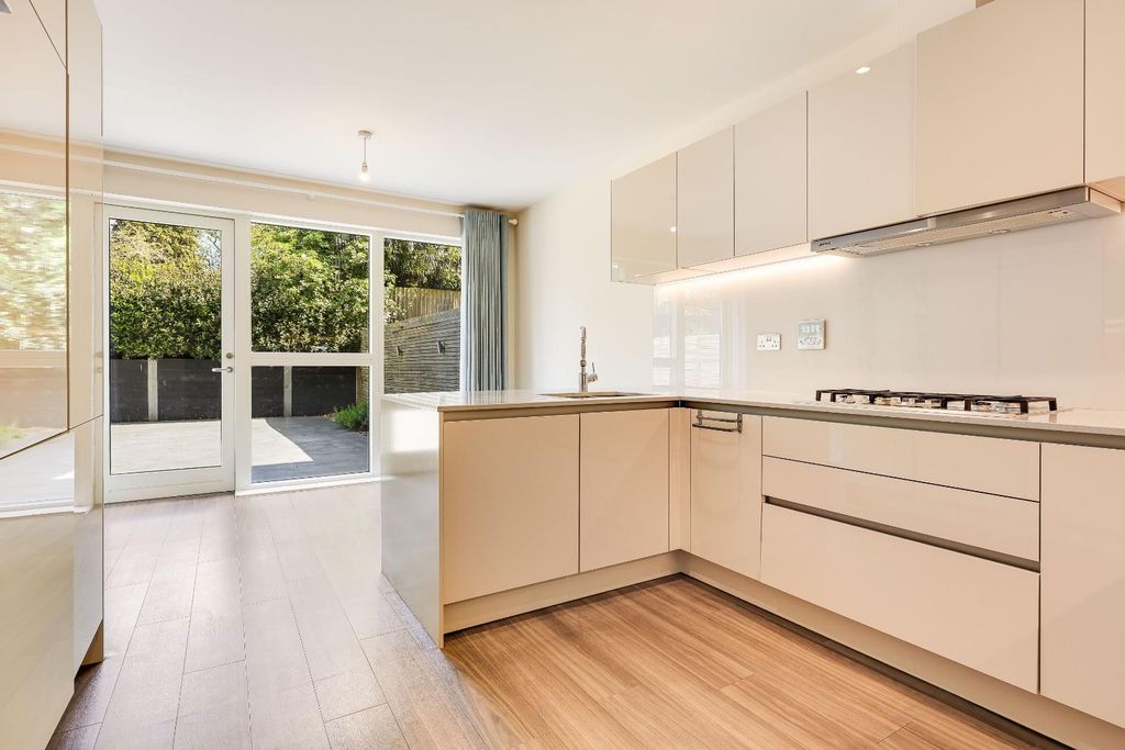 Property photo 2 of 22 Img (15) (1).Jpg