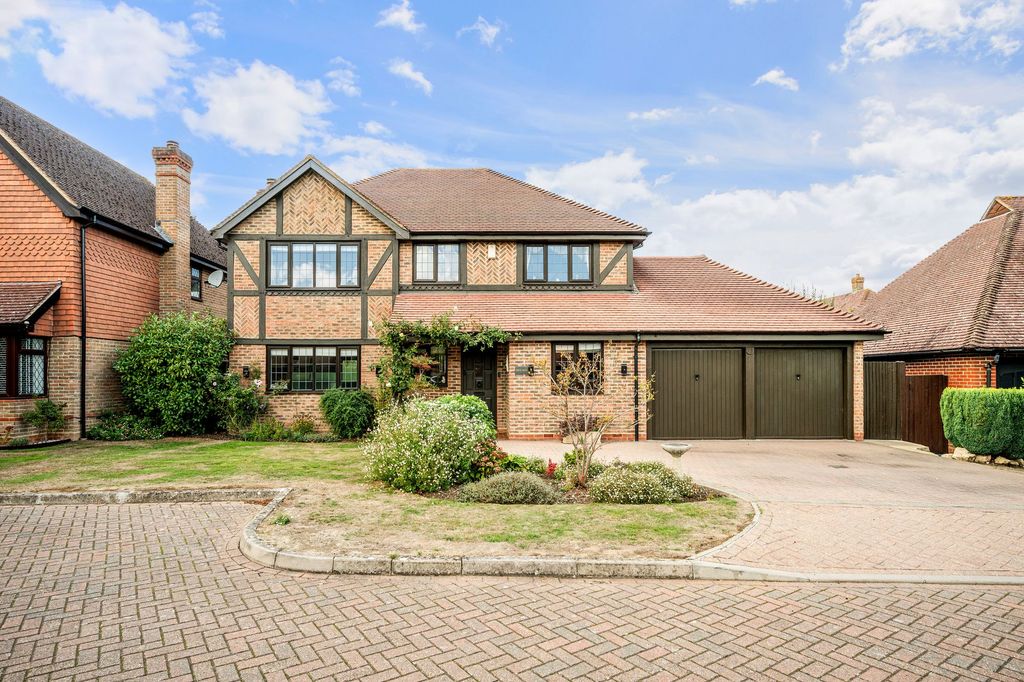 Property photo 1 of 24