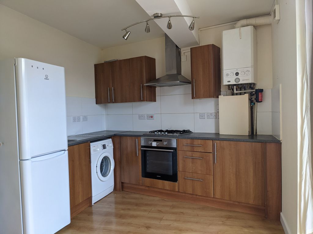 Property photo 3 of 4 1