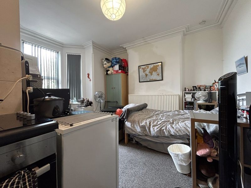 Property photo 3 of 6 Photo 11