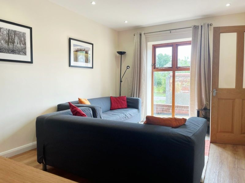 Property photo 2 of 9