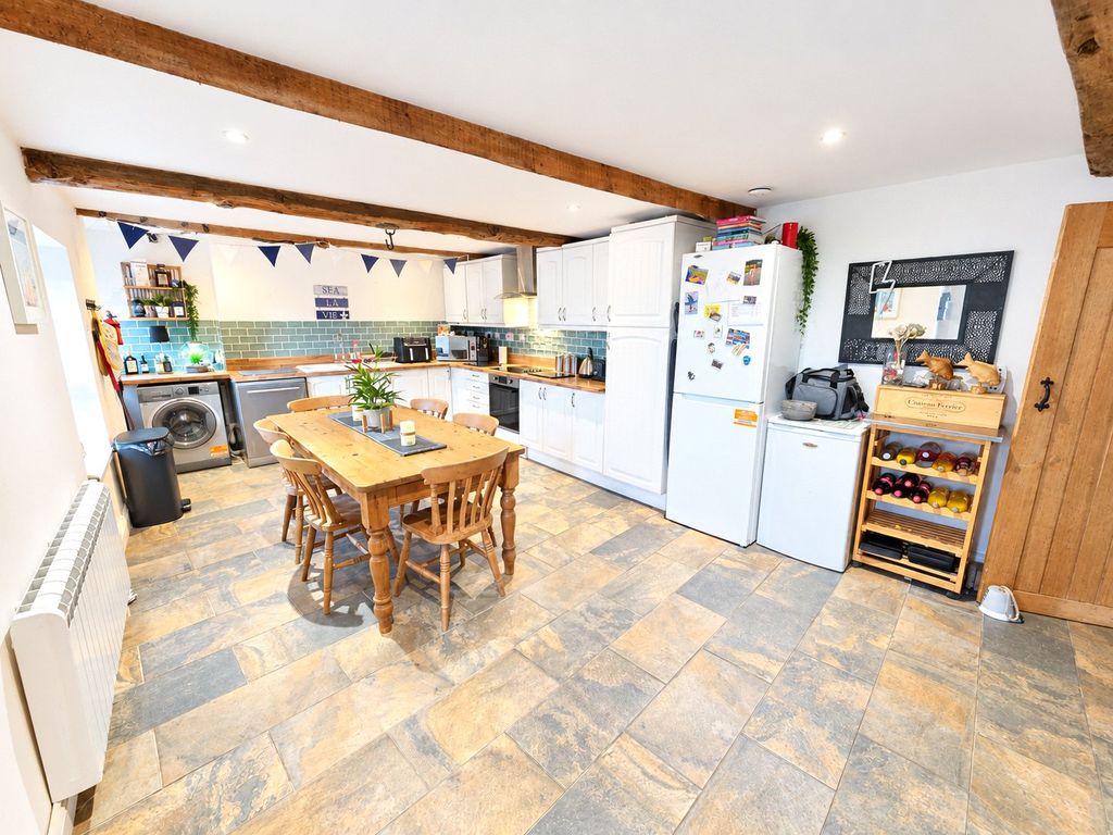 Property photo 2 of 8 Picture No. 08