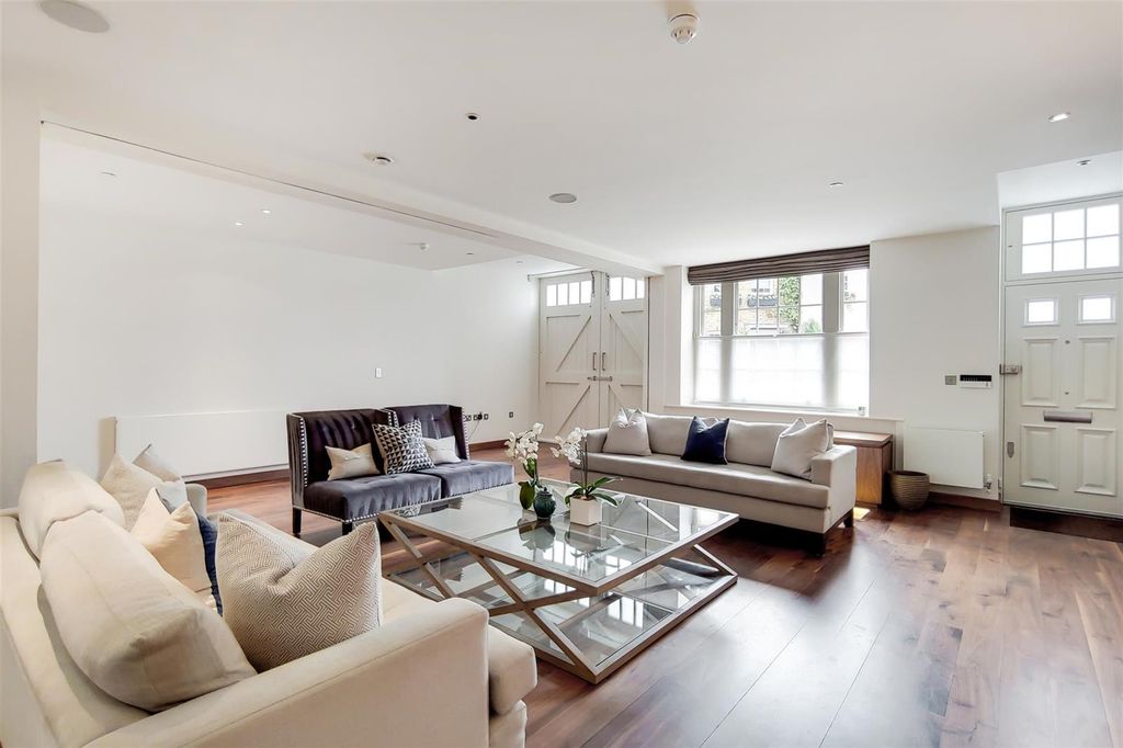 Property photo 3 of 16 Reception Room