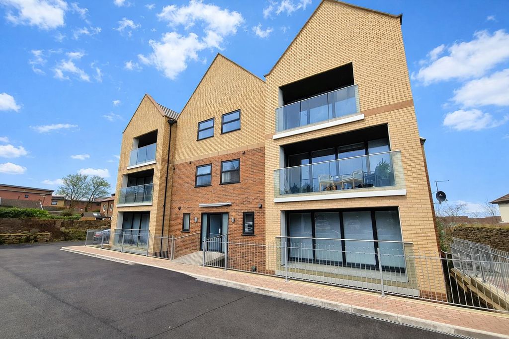 Property photo 1 of 34 5880Bf11-F029-4E7E-9Ad3-A796d6E2F2E6.Png