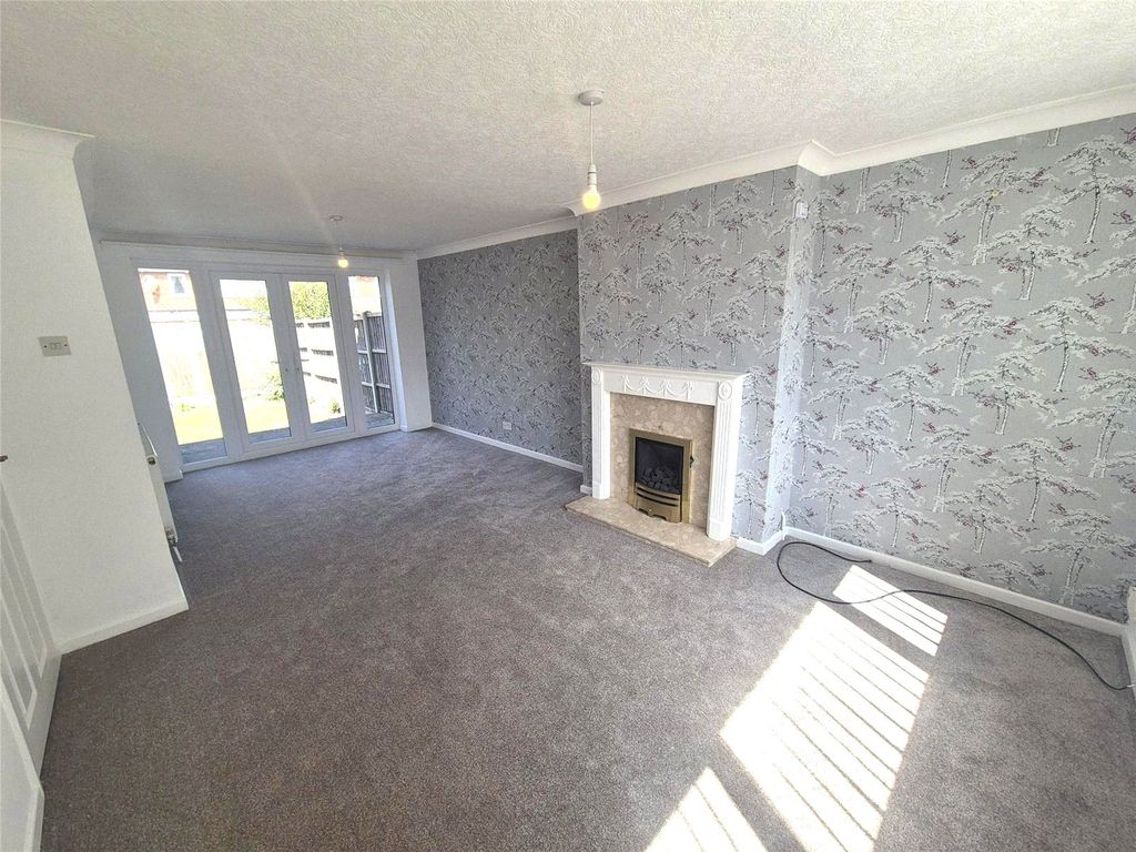 Property photo 2 of 12 Picture No. 14