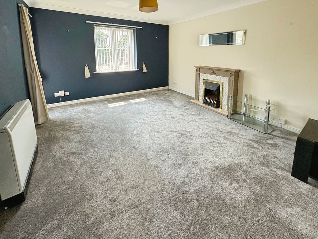 Property photo 3 of 14 Photo 11