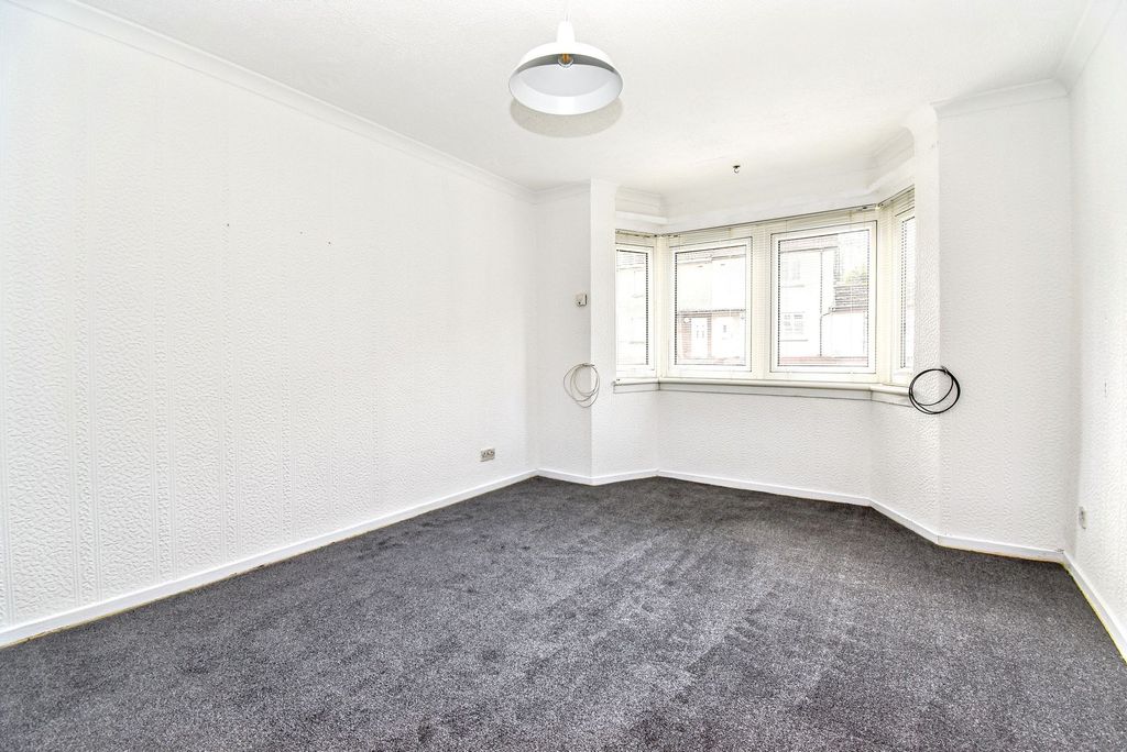 Property photo 2 of 6 Lounge