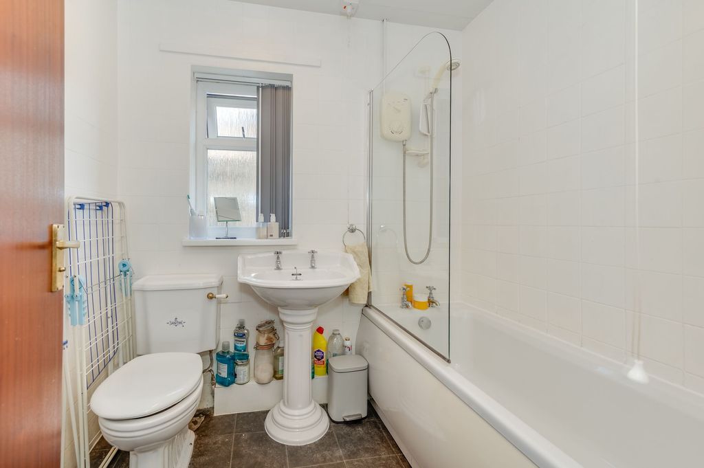 Additional image 10 of 2 bed flat for saleSterndale Road, Millhouses S7