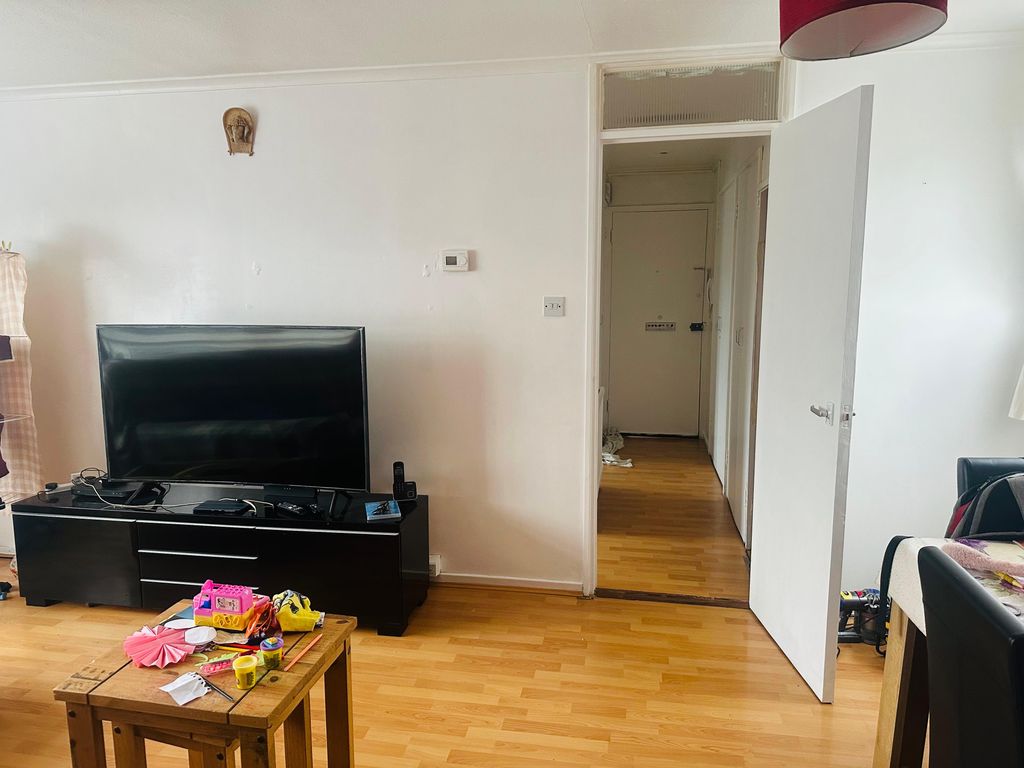 Property photo 2 of 11