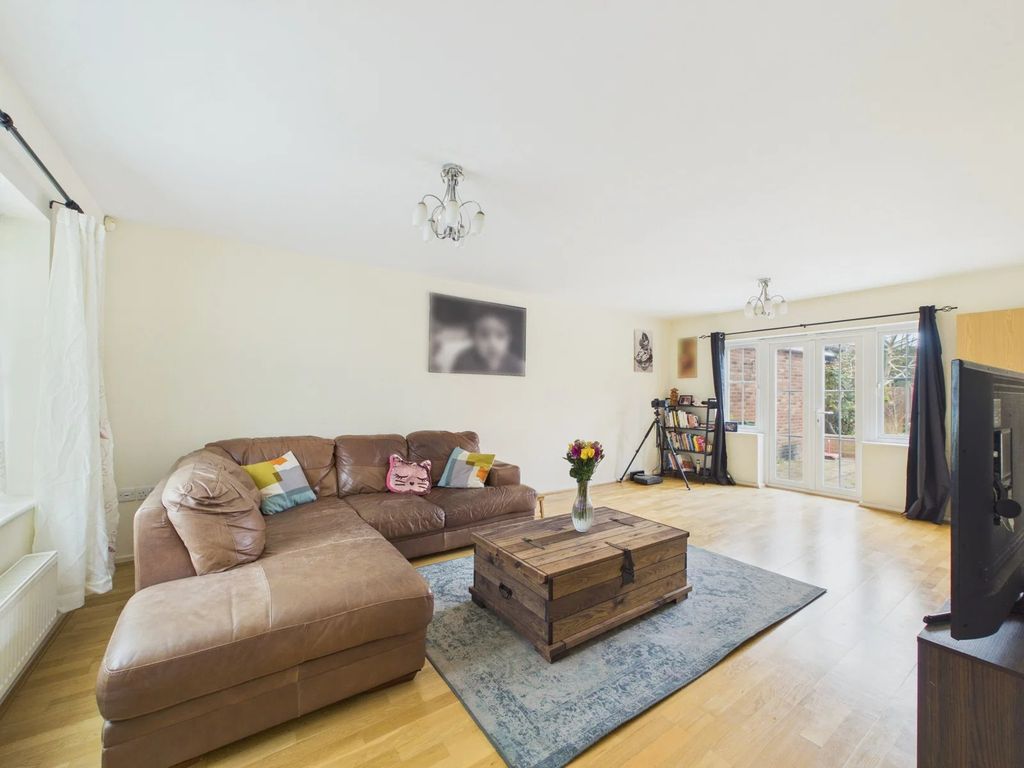 Property photo 2 of 15