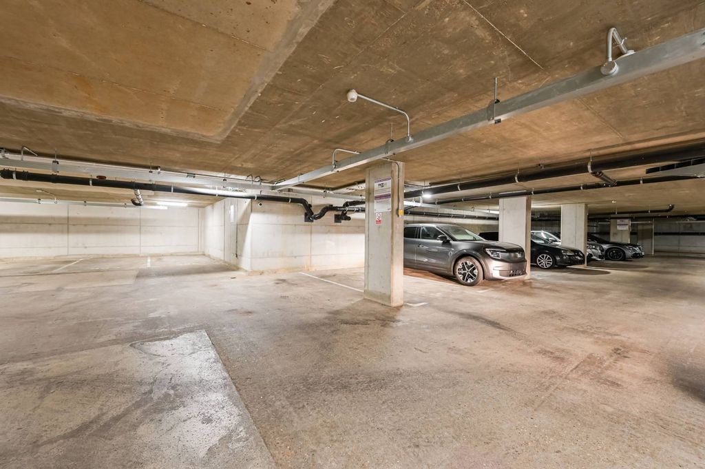 Property photo 1 of 3