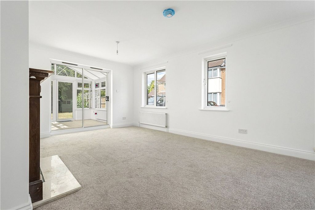 Property photo 2 of 23 Picture No. 02