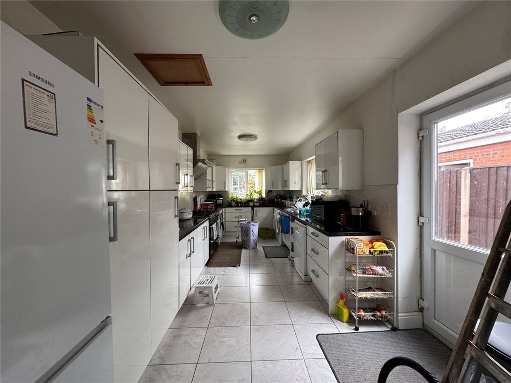 Property photo 3 of 16 Picture No. 01