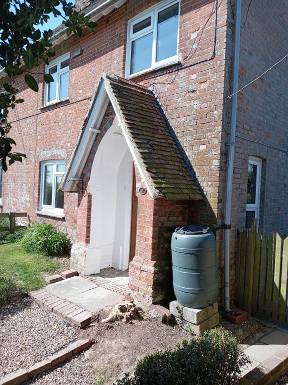 Property photo 1 of 26 Hogstock Cottage