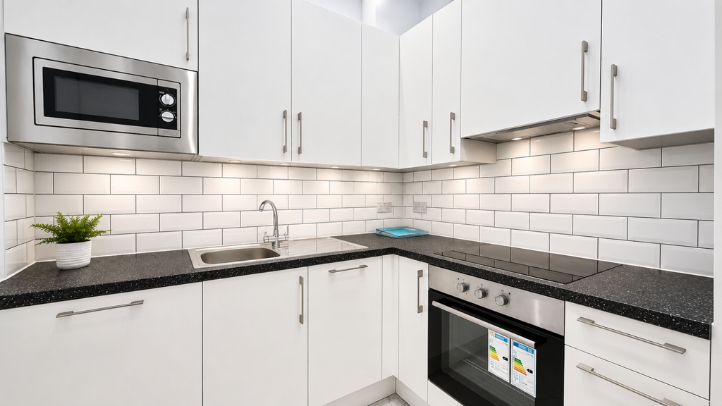 Property photo 1 of 12 1 Bedroom Ground Floor Flat