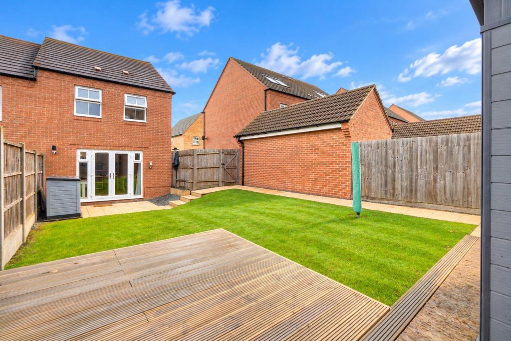 Property photo 2 of 20 Afa731F7-034F-4787-Aa39-F1139138d805.Png