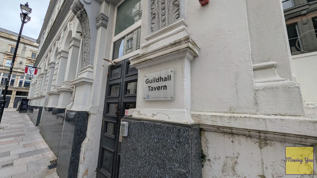 Property photo 2 of 12 F6F133d0-17821