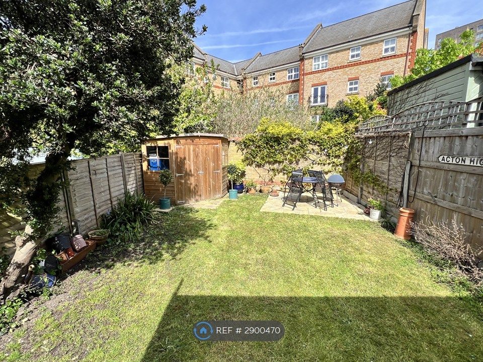 Property photo 2 of 12