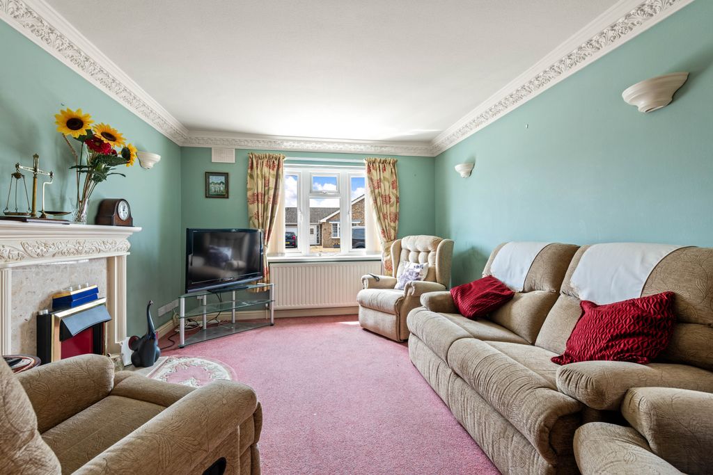 Property photo 2 of 16