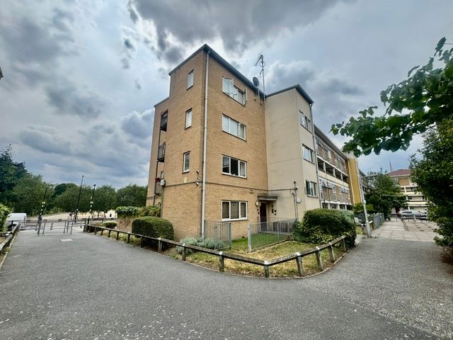 Property photo 1 of 8
