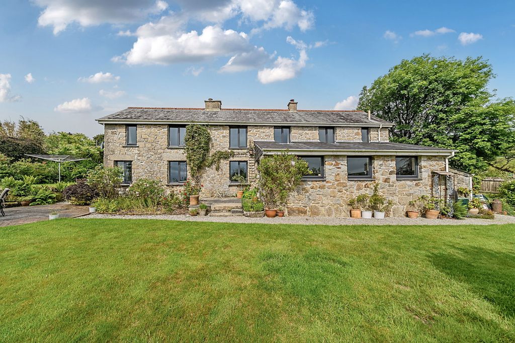 Property photo 1 of 25