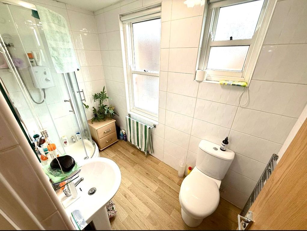 Property photo 2 of 7 Picture No. 04