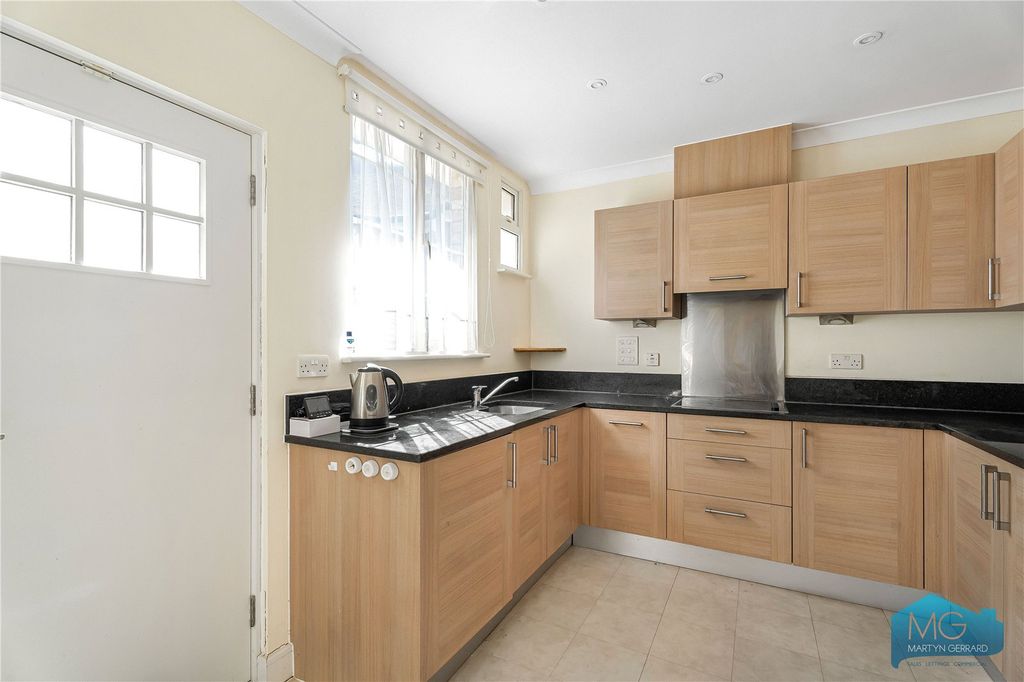 Property photo 2 of 14 Picture No. 07