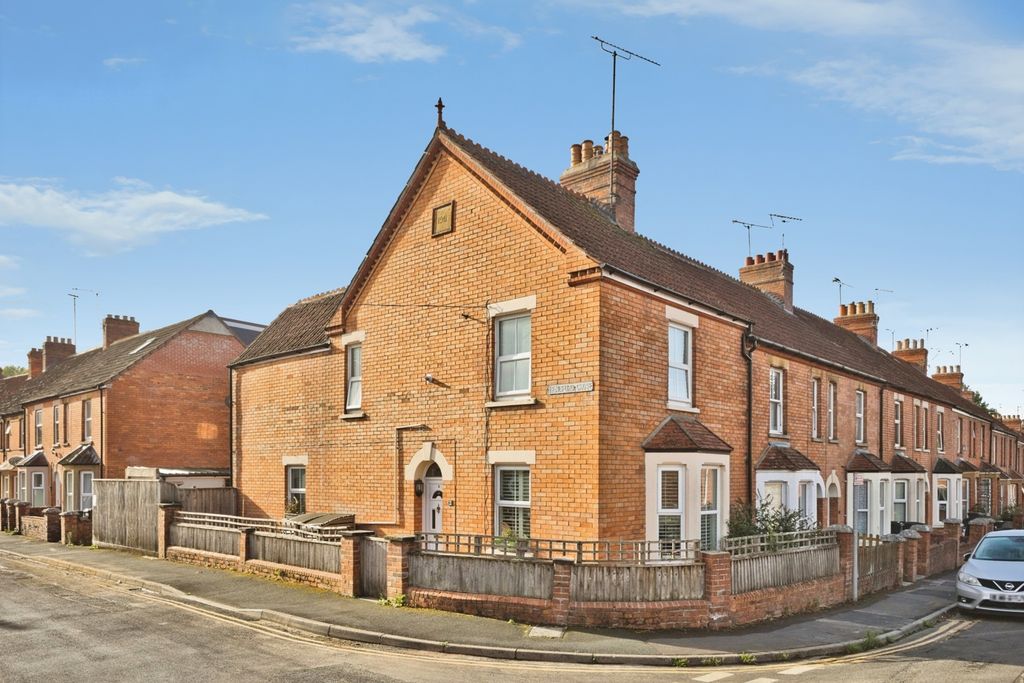 Property photo 1 of 16 Pbox-Img.Jpg