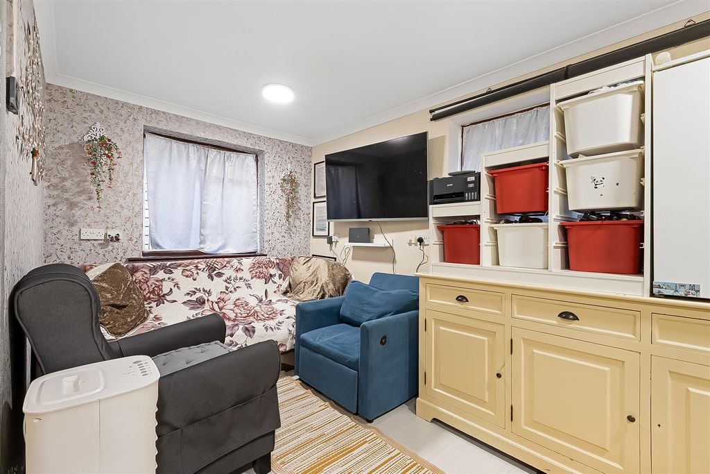Property photo 3 of 11 Open Plan Kitchen/Reception Room