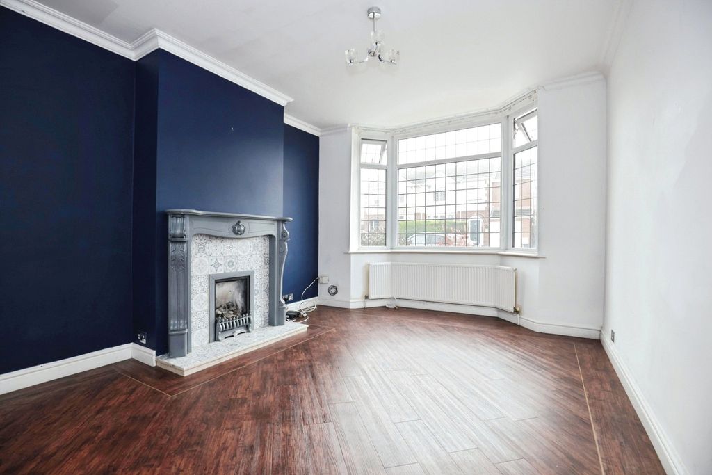 Property photo 2 of 15 Picture No. 02