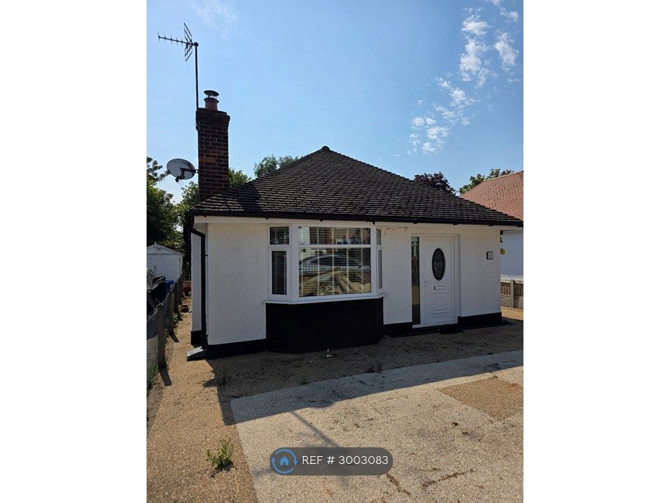 Property photo 2 of 32