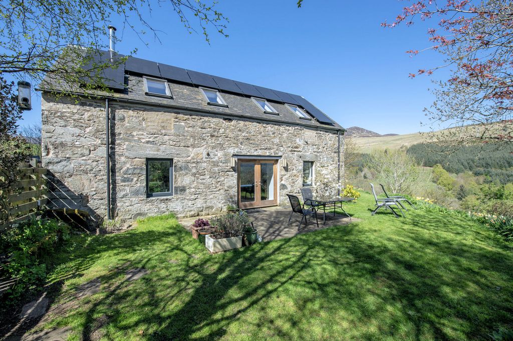 Property photo 1 of 51