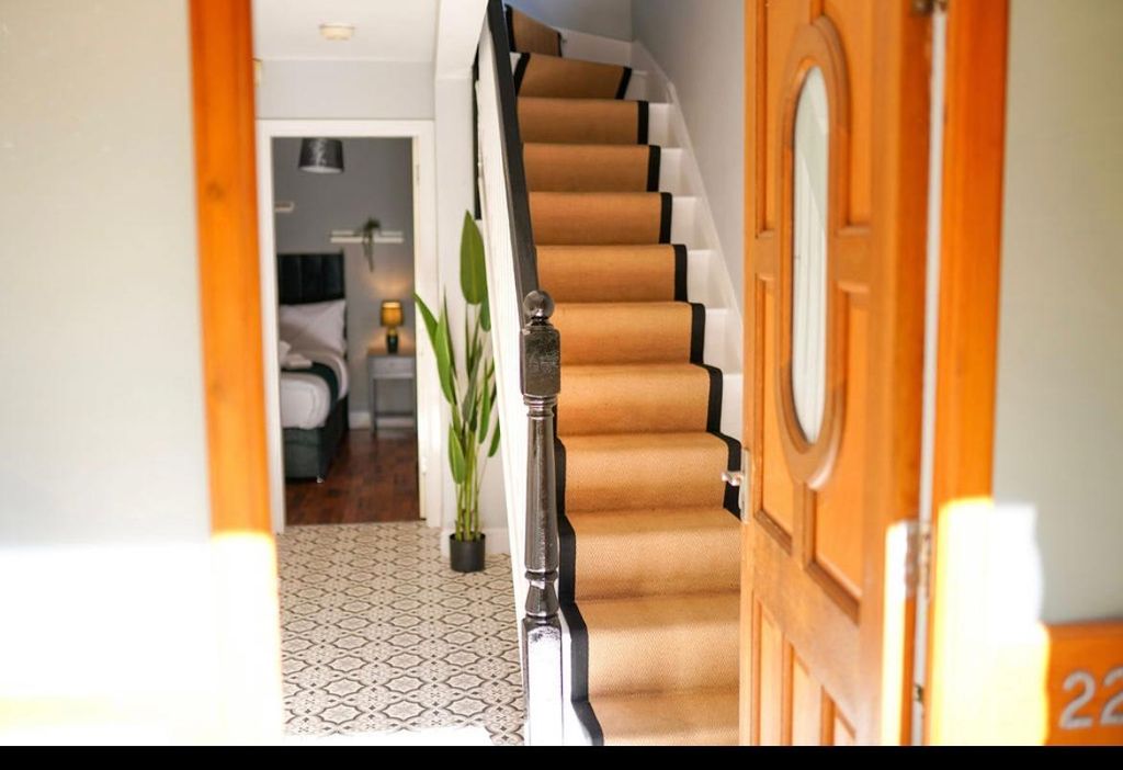 Property photo 2 of 25 Image