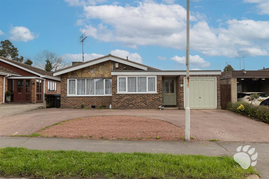 Property photo 1 of 21 Front