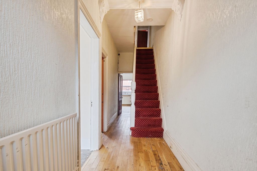Property photo 2 of 25 Pbox-Img.Jpg