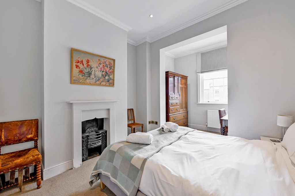 Additional image 9 of 5 bed town house for saleSt. John Street, Oxford, Oxfordshire OX1