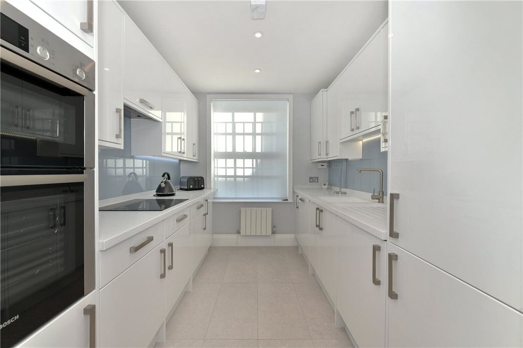 Property photo 3 of 13 Picture No. 27