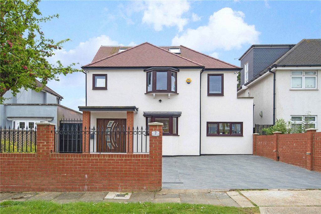 Property photo 1 of 14 Front View