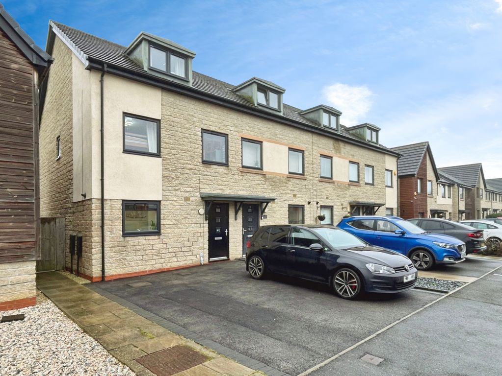 Property photo 1 of 24 Pbox-Img.Jpg